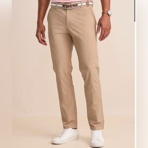 NWT Vineyard Vines Mens Performance On-The-Go Pants Khaki 28